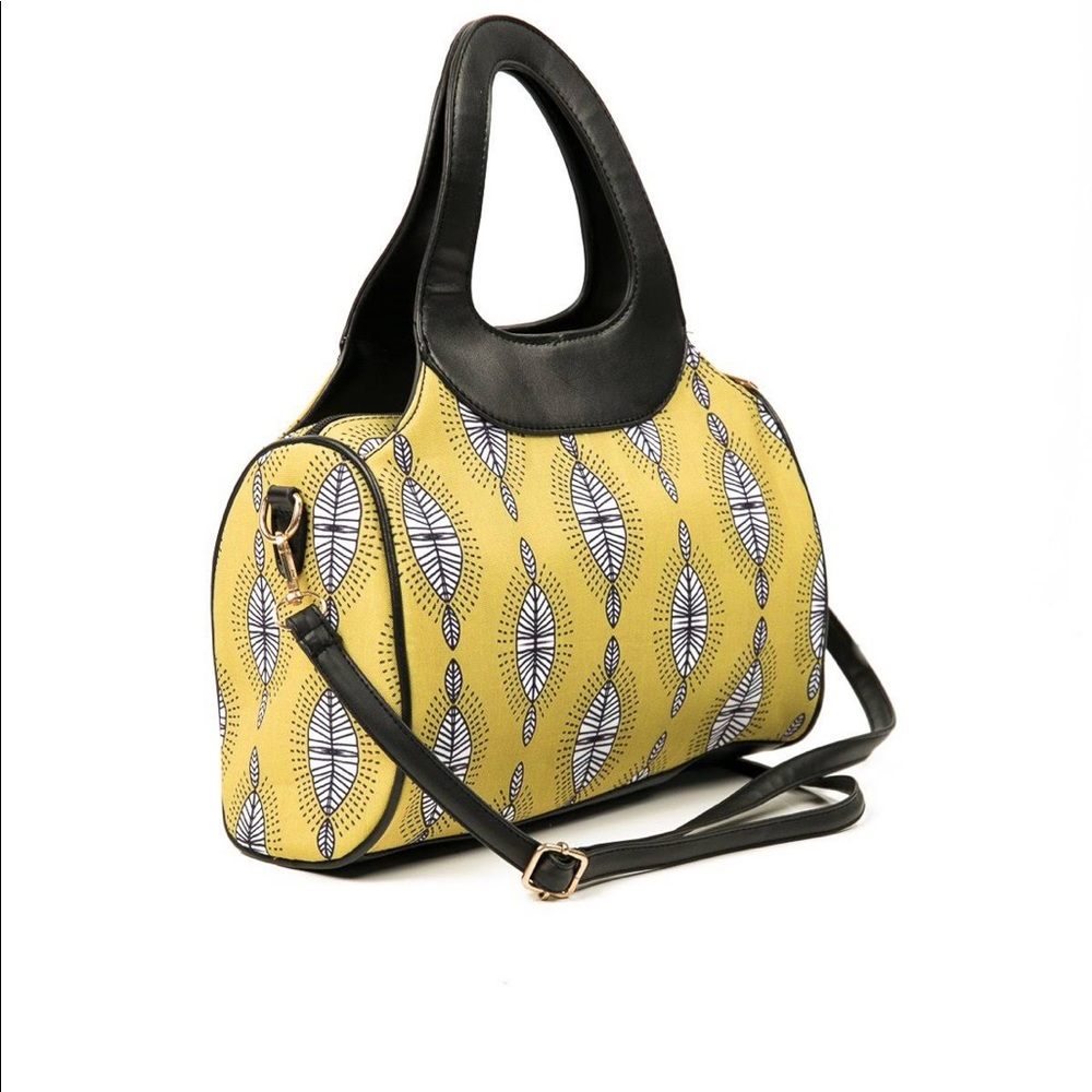 Izzy & Liv Tribal Queen Canvas Handbag